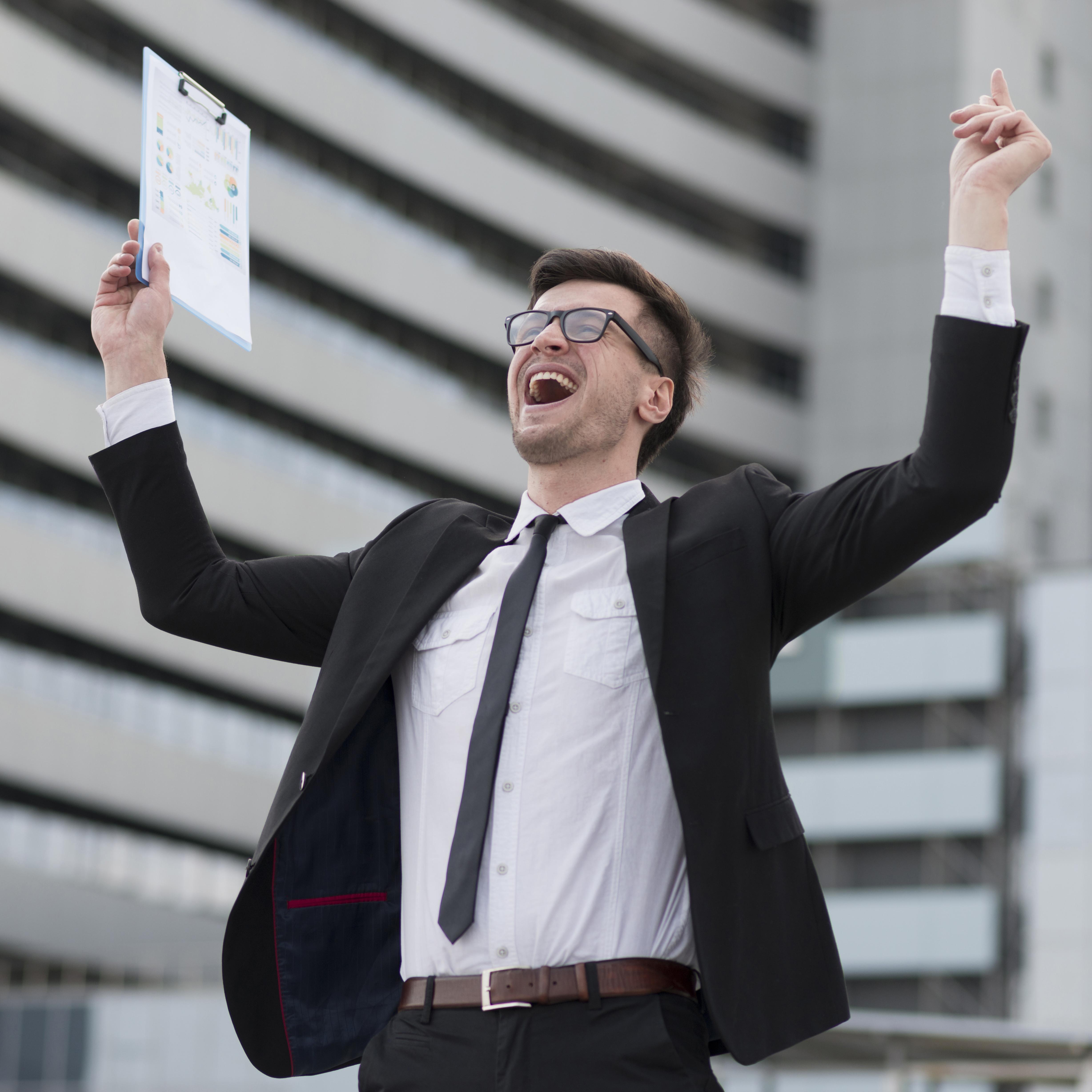 Example of a presentation asset pack with several 3D angles and variations